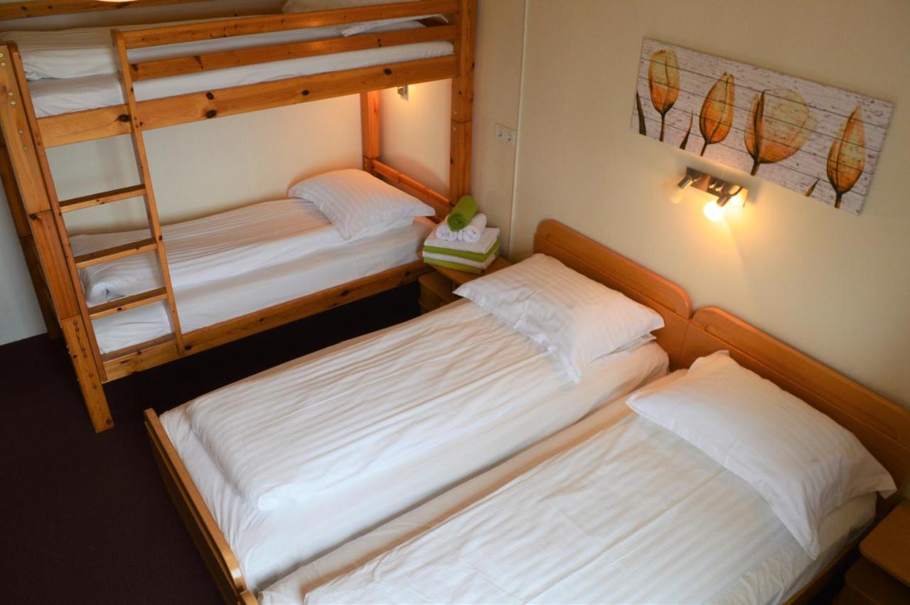 Berunes Hi Hostel Ngoại thất bức ảnh